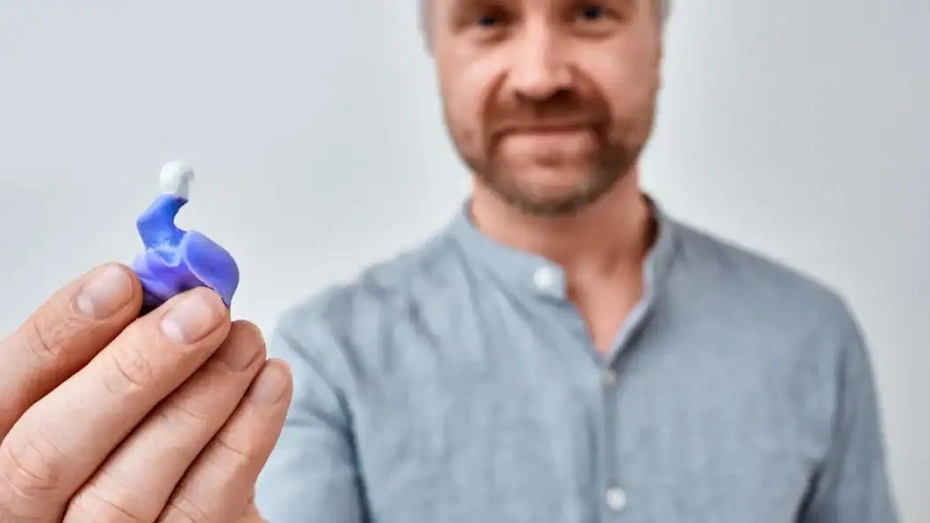 Accurate ear impressions are key to hearing aid sound quality. Learn how custom molds prevent feedback, improve bass, and ensure comfort.